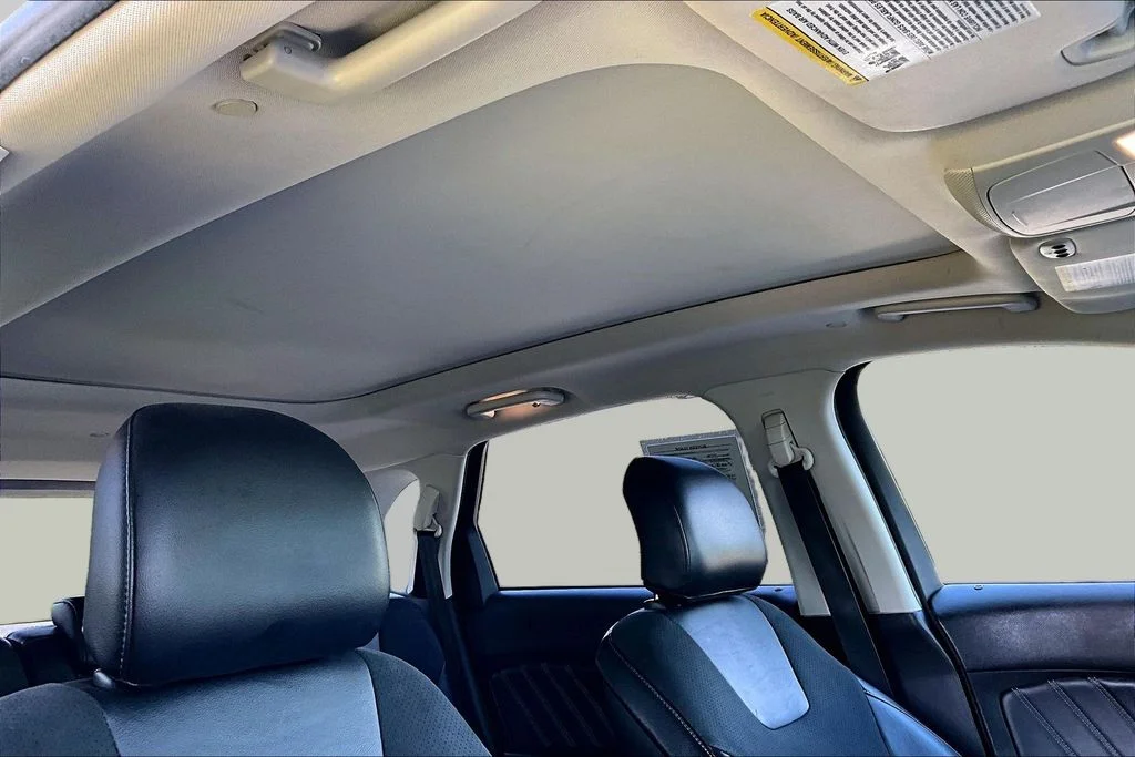 Used 2016 White Ford Sport image 27