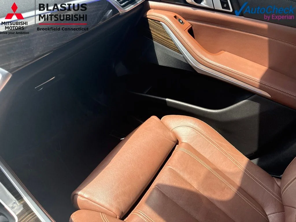 Used 2020 Black BMW xDrive40i image 38