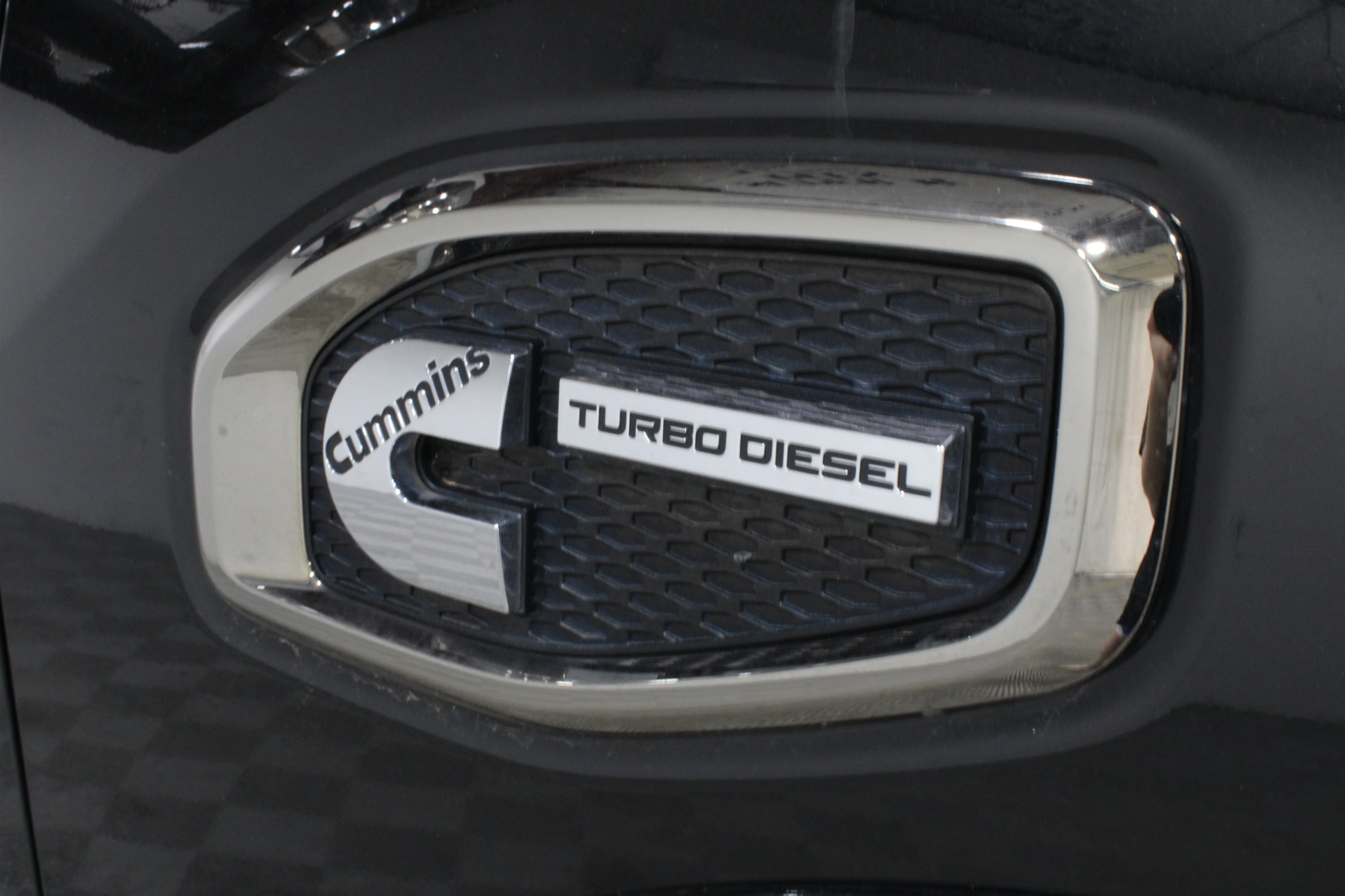 Used 2016 Magnetic Black Nissan Platinum Reserve image 24