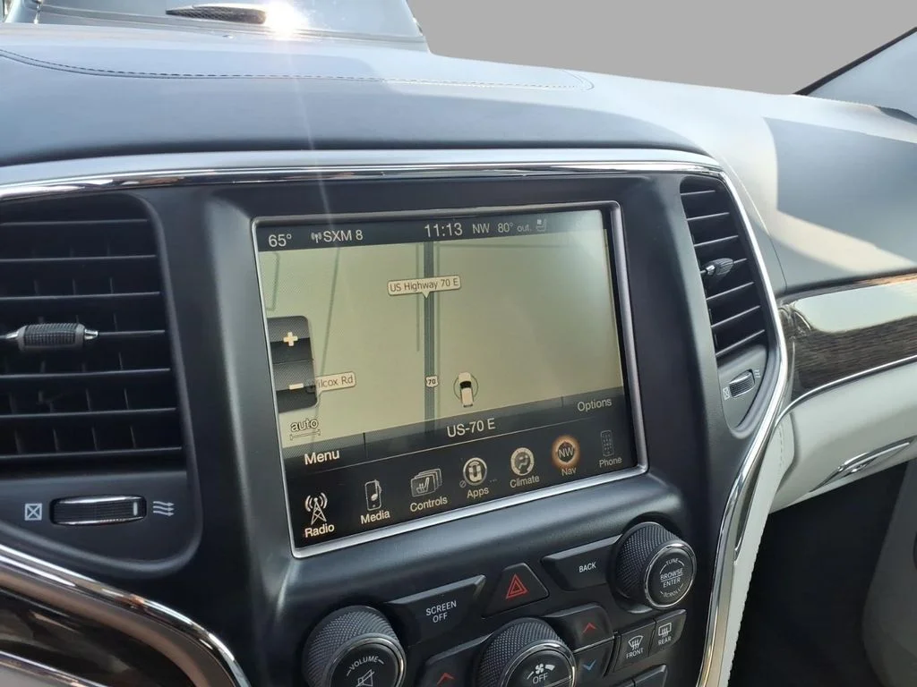 Used 2017 White Jeep Summit image 23