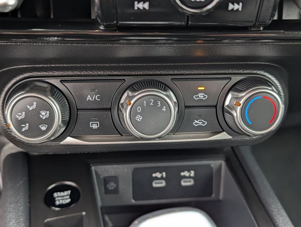 2025 Nissan Kicks SV - Photo 30