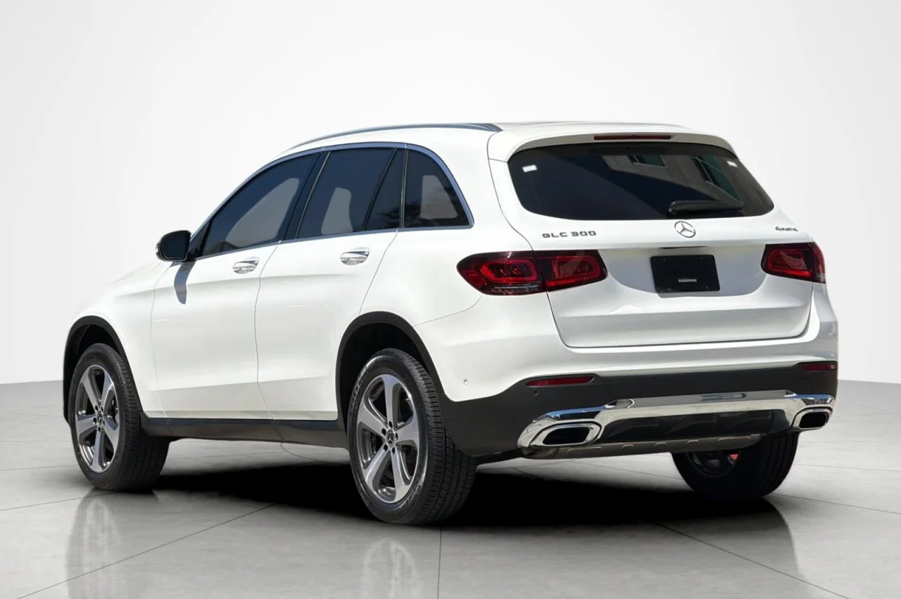 Certified Used 2022 Polar White Mercedes-Benz GLC 300 image 3