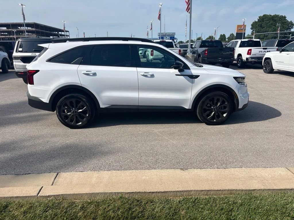 Used 2023 White Kia X-Line EX image 6