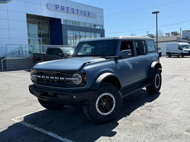 2025 Ford Bronco Outer Banks®