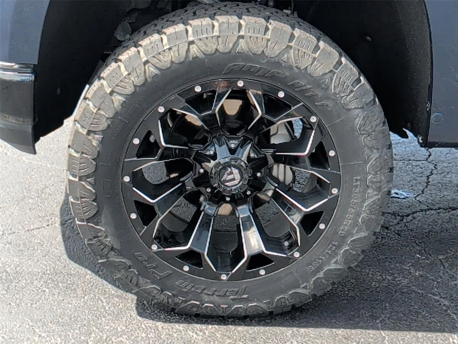 Used 2020 NORTHSKY BLUE METALLIC Chevrolet LT Trail Boss image 11