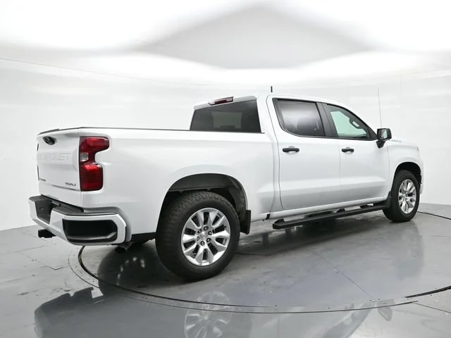 Used 2026 Summit White Chevrolet Custom image 7