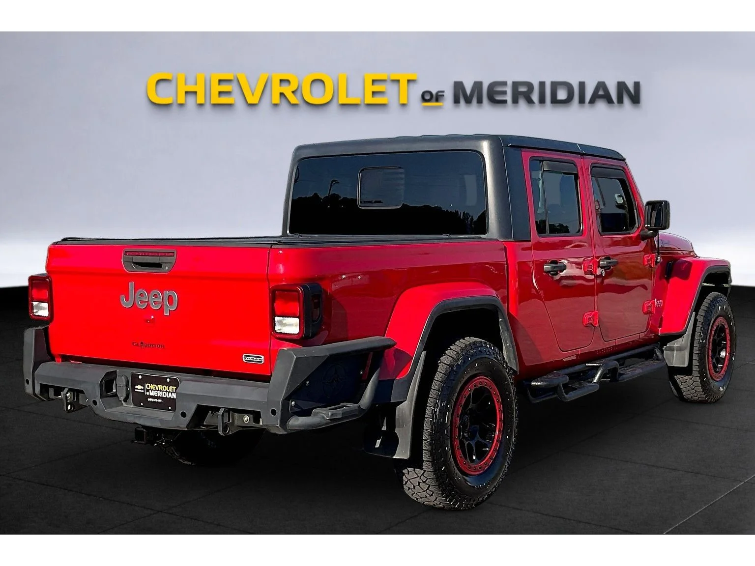Used 2020 Red Jeep Overland image 10