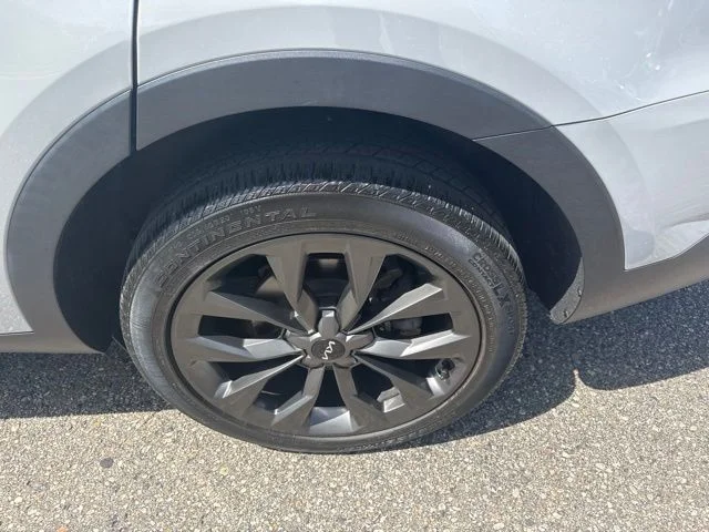 Used 2023 Gray Kia X-Line EX image 13