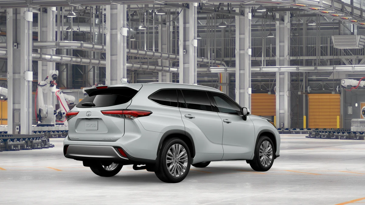 New 2026 Wind Chill Pearl Toyota Platinum image 10