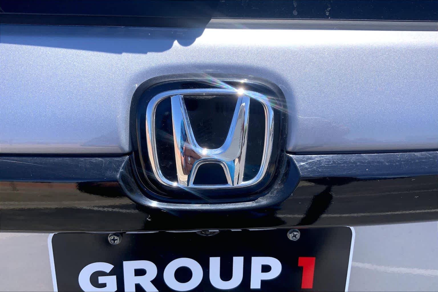 Used 2024 Lunar Silver Metallic Honda TrailSport image 33