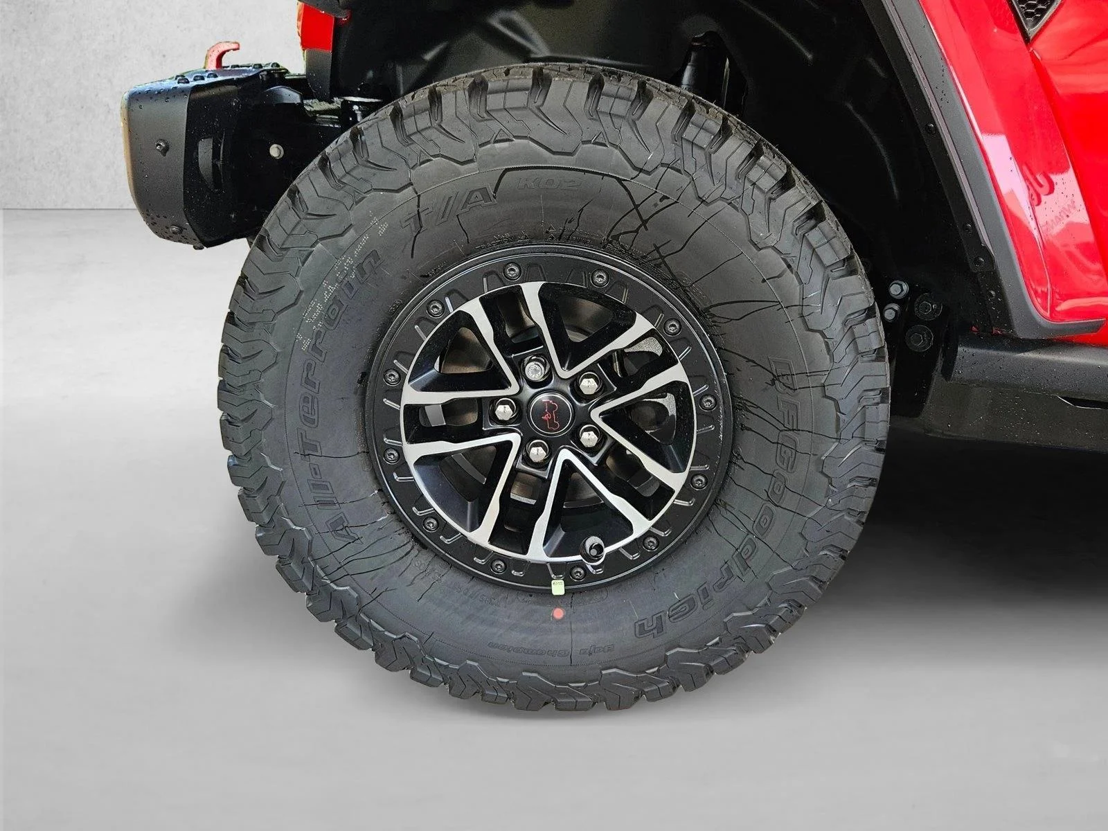 New 2026 Firecracker Red Clear-Coat Exterior Paint Jeep Rubicon X image 10
