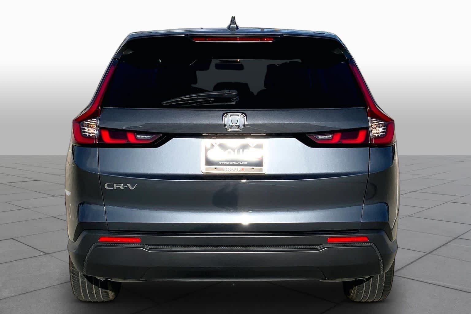 Used 2025 Meteorite Gray Metallic Honda LX image 5