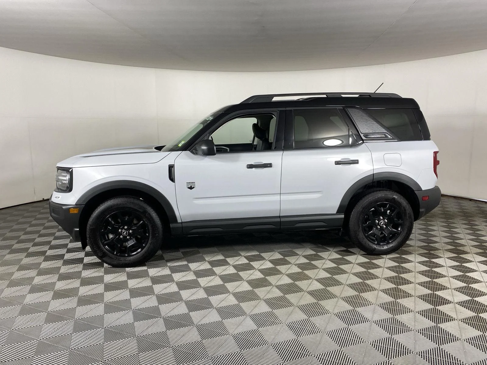 New 2026 Space White Metallic Ford Big Bend® image 4