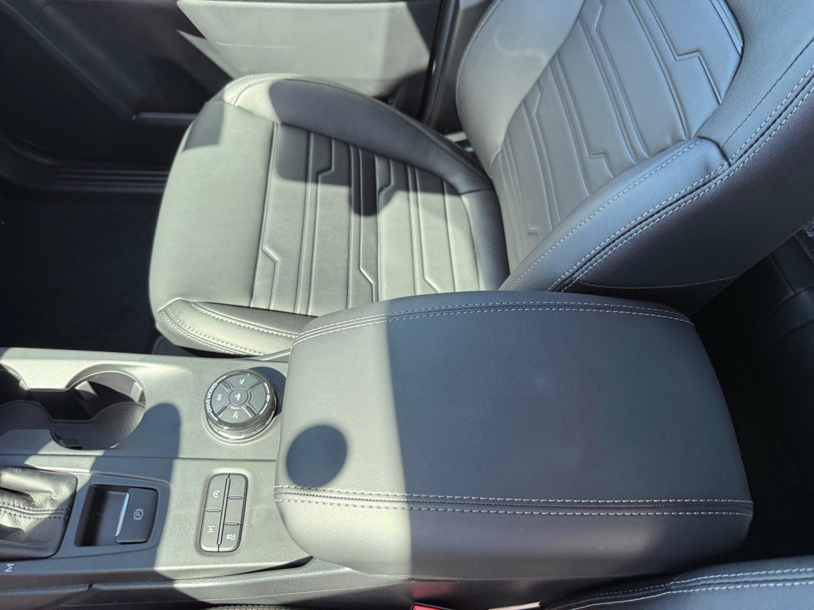 New 2026 Avalanche Ford Lariat® image 14