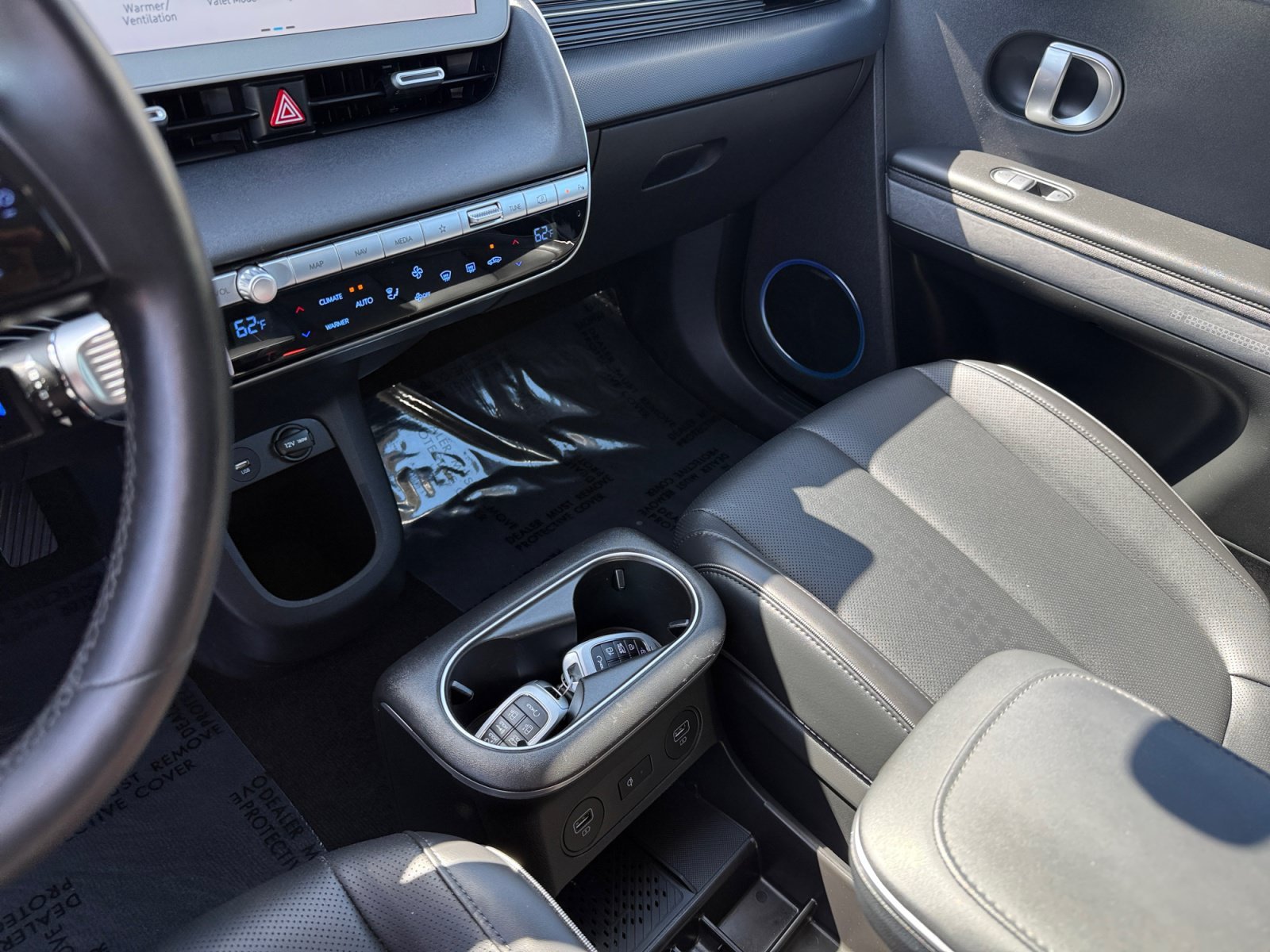Used 2023 Gold Hyundai Limited image 13