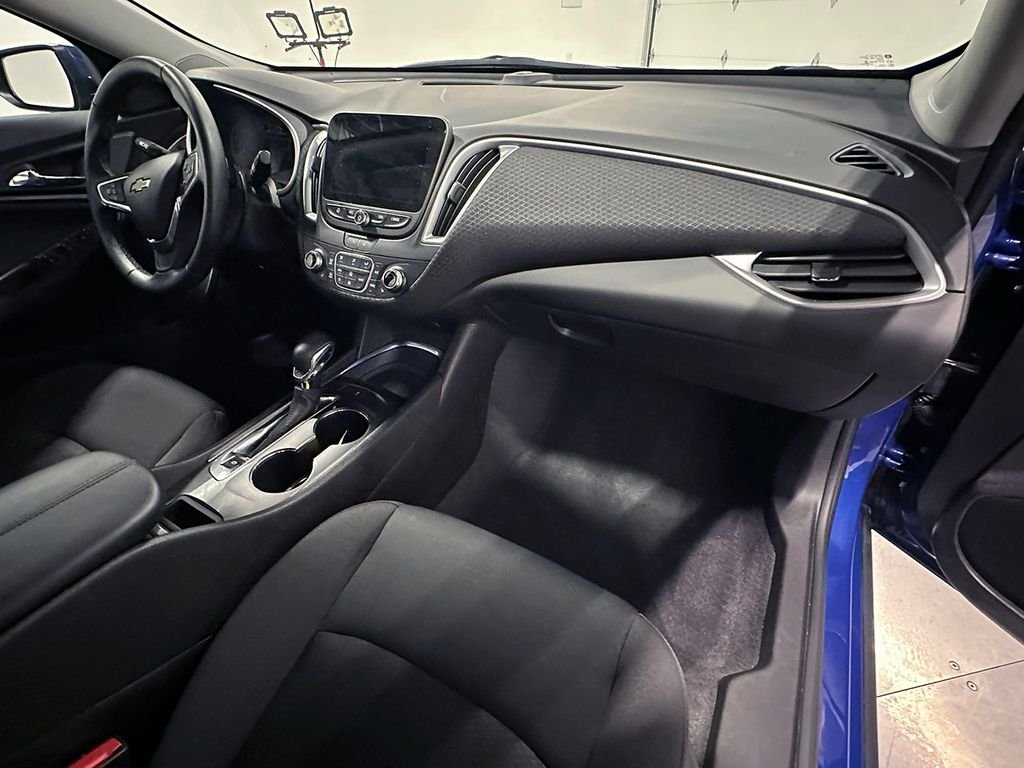 Used 2023 Blue Chevrolet LT image 26