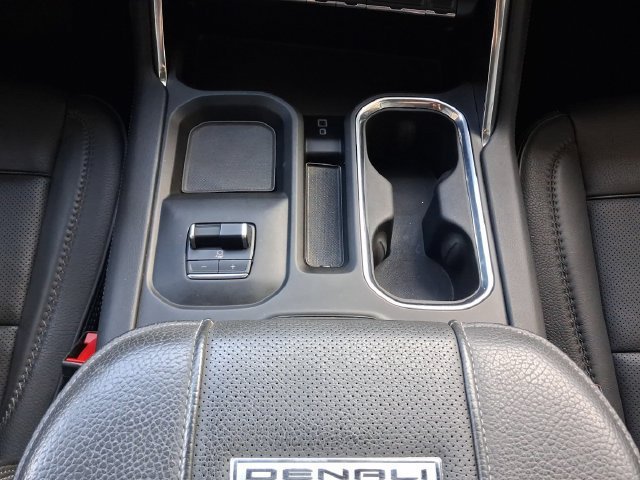 Used 2024 Onyx Black GMC Denali image 6