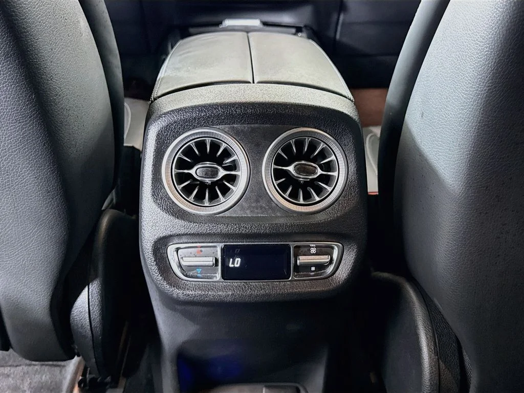 Used 2025 White Mercedes-Benz G 550 image 26