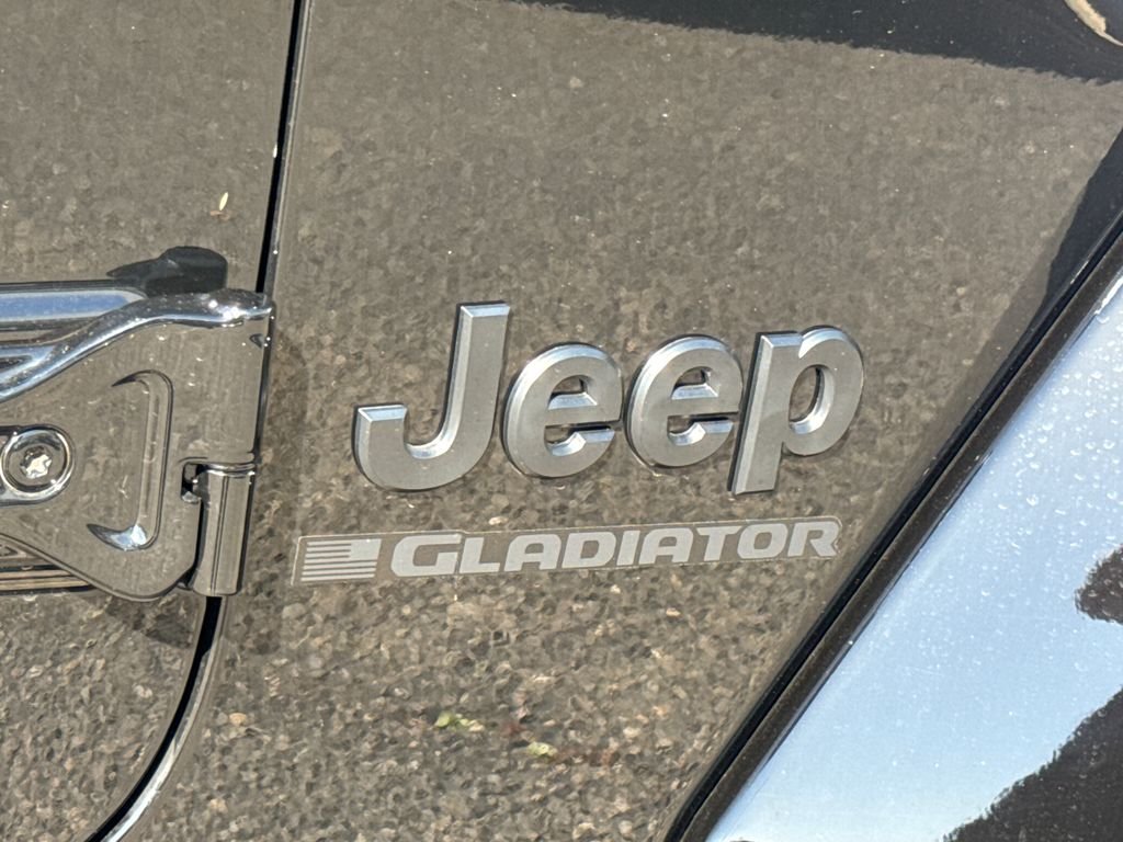 New 2026 Black Clear-Coat Exterior Paint Jeep Sport S image 9