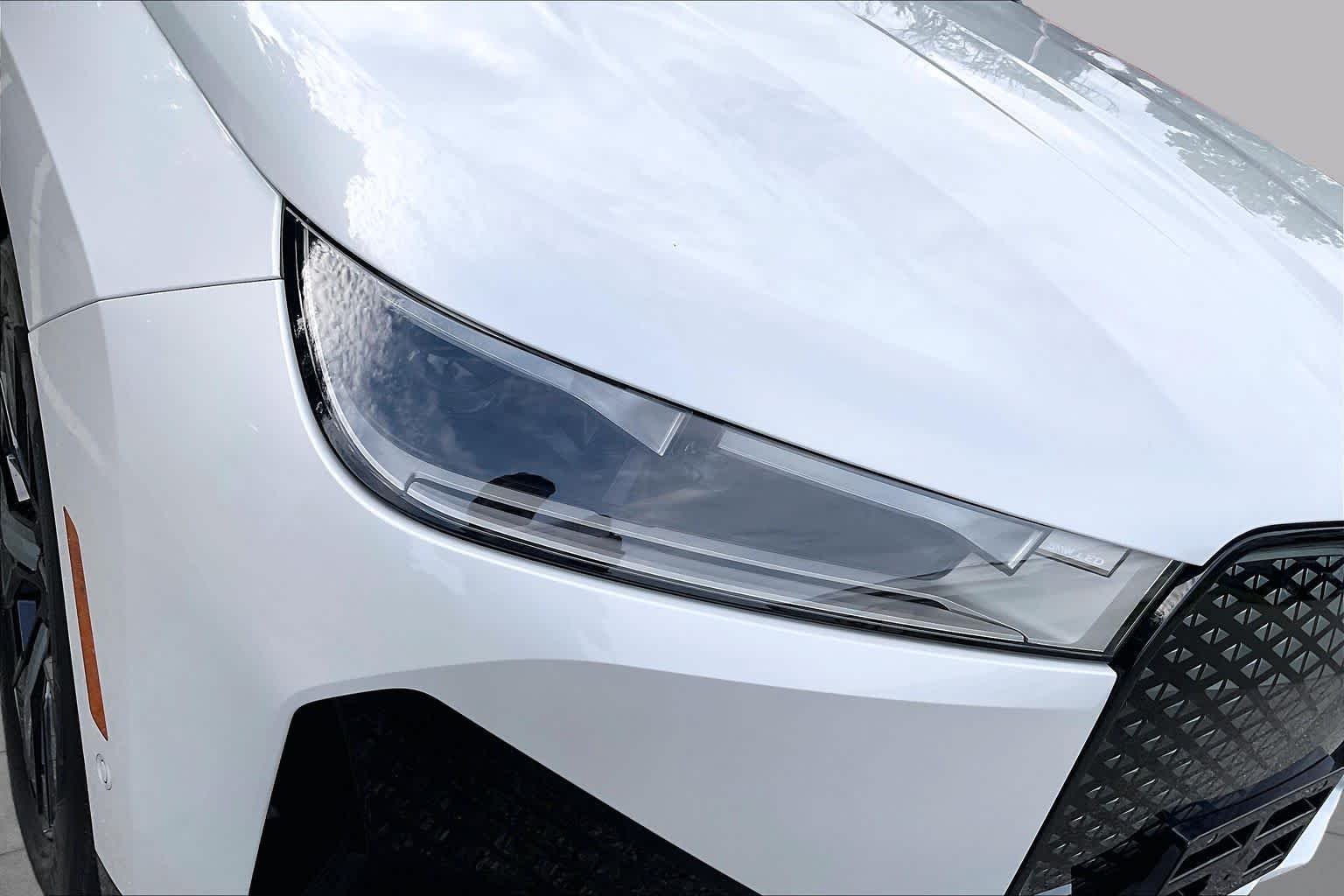 Certified Used 2024 Mineral White Metallic BMW xDrive50 image 26