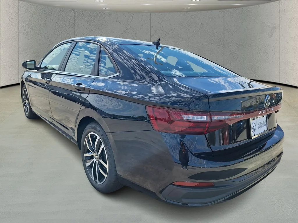 New 2026 Black Volkswagen 1.5T SE image 3