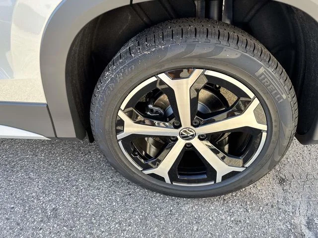 New 2026 Silver Volkswagen 2.0T SE image 6