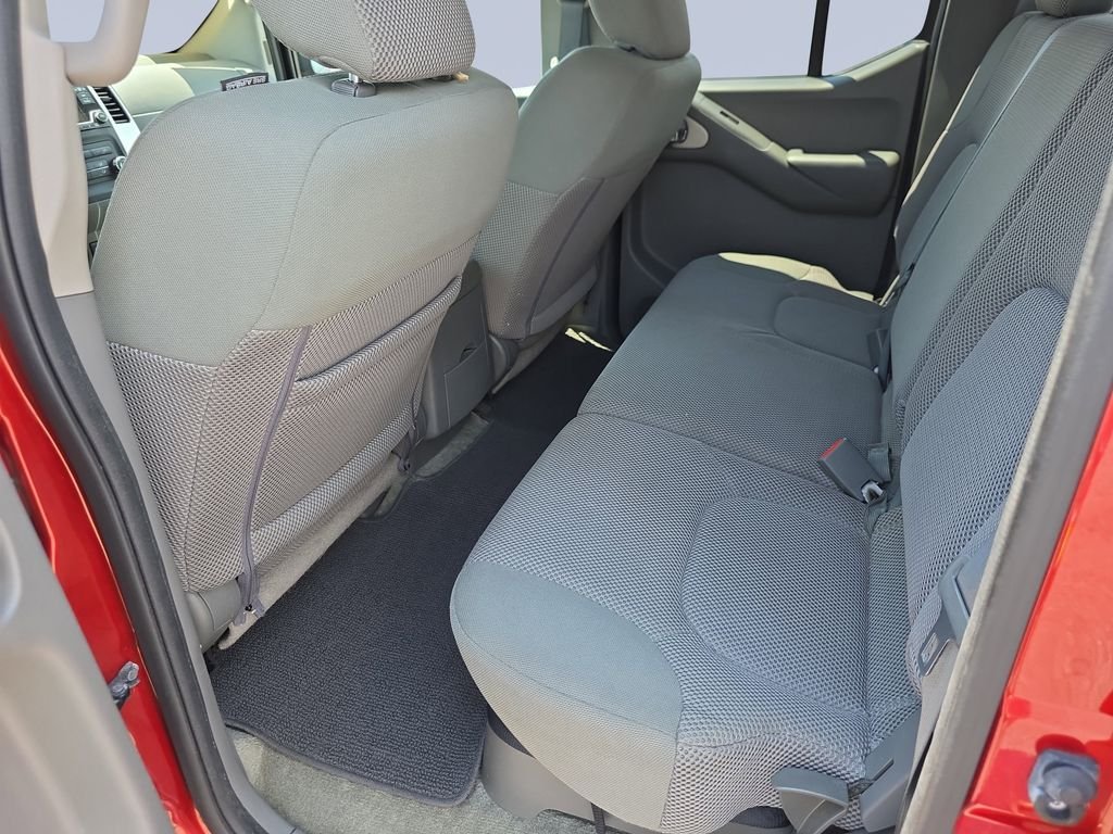 2016 Nissan Frontier SV - Photo 24