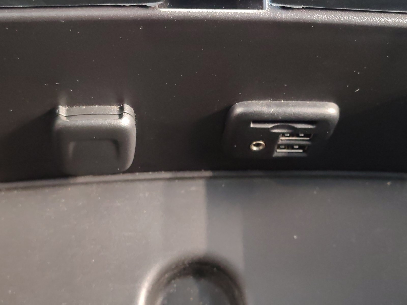 Used 2015 Deep Ruby Metallic Chevrolet LT image 19