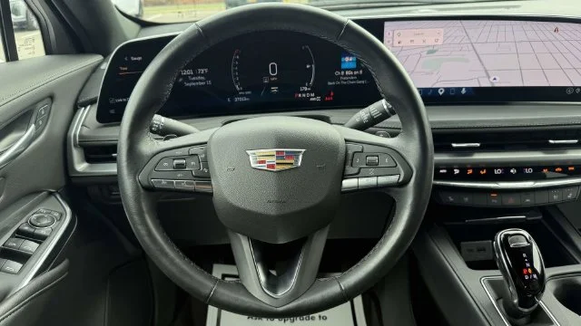 Certified Used 2025 Crystal White Tricoat Cadillac Premium Luxury image 24