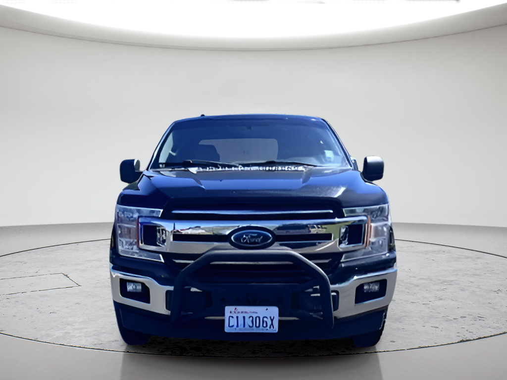 Used 2018 Shadow Black Ford XLT image 2