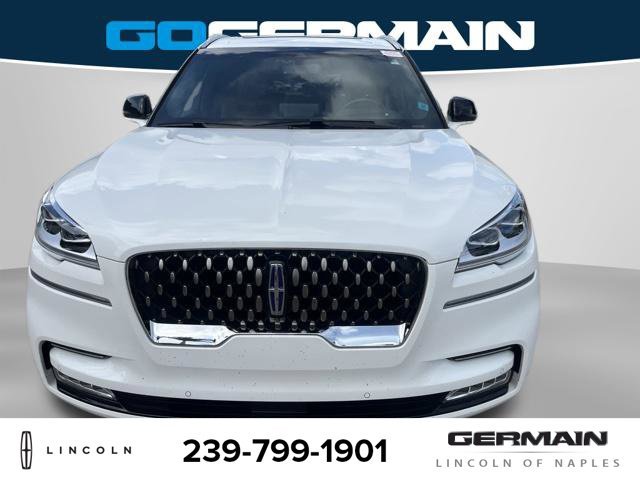 Used 2021 White Lincoln Grand Touring image 9