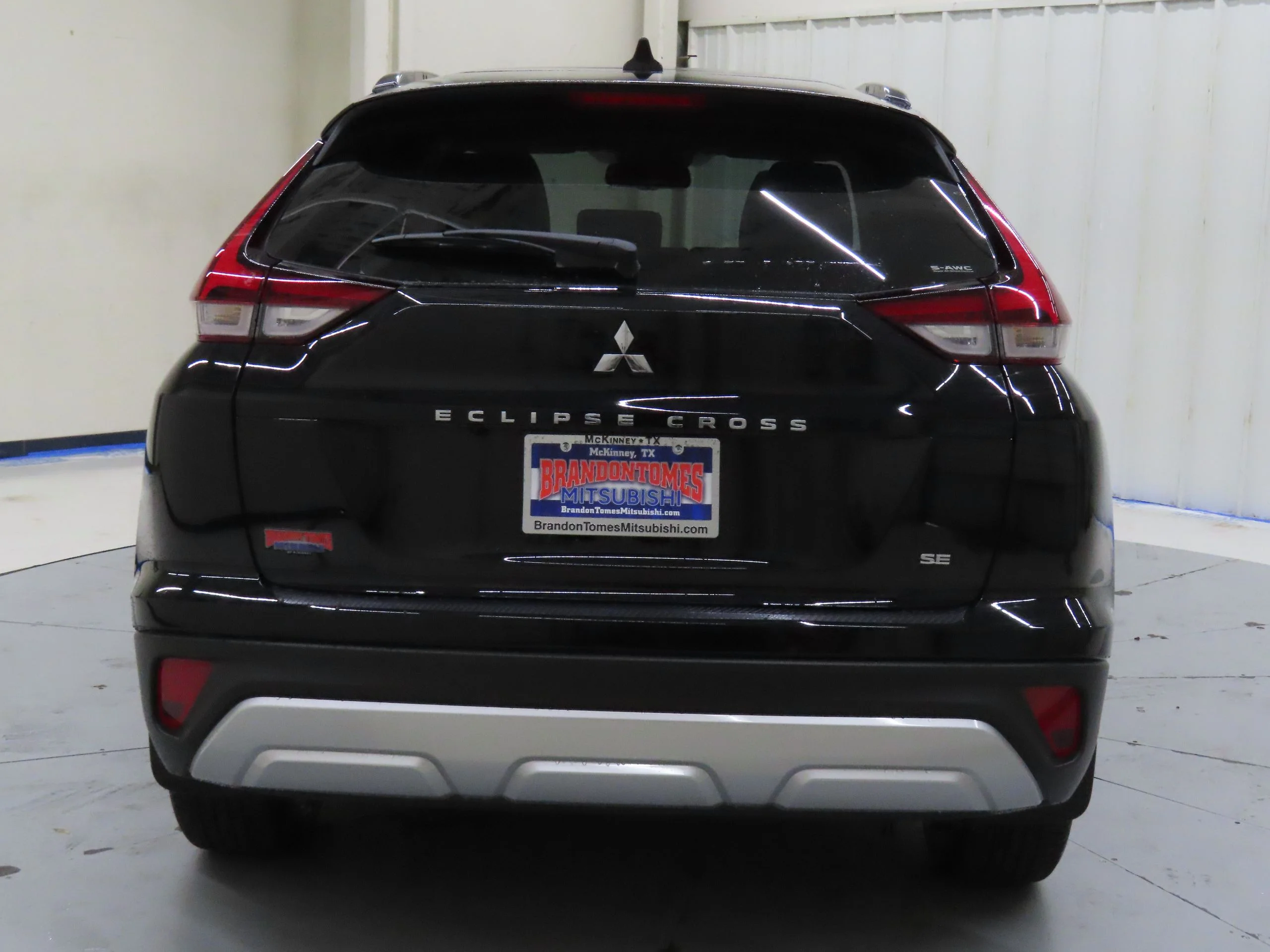 New 2026 Black Mitsubishi SE image 4