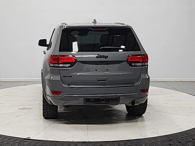 Used 2021 Gray Jeep Laredo X image 6