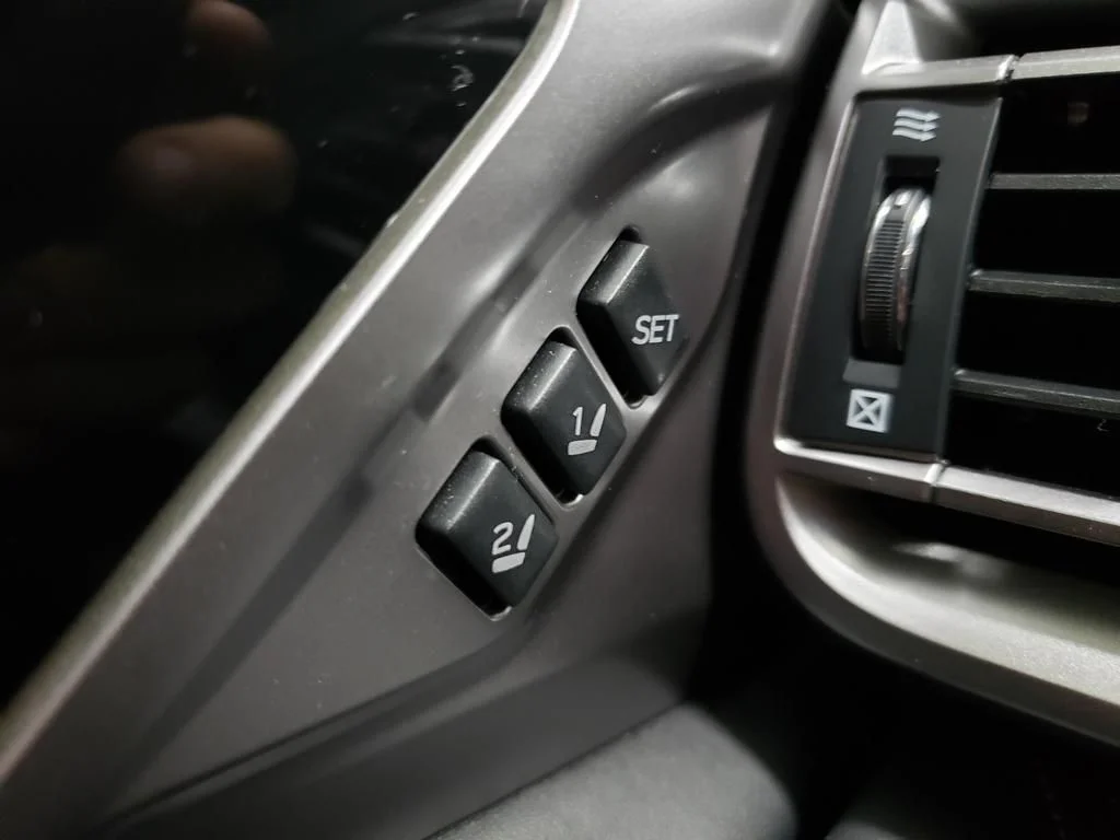 Used 2021 Magnetite Gray Metallic Subaru Limited image 24