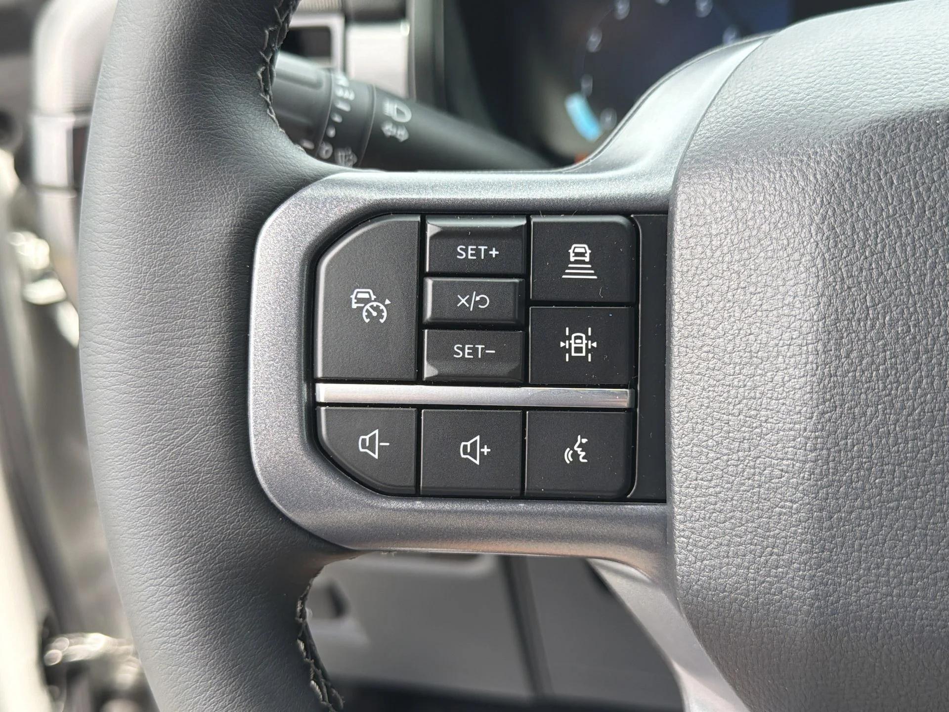 New 2026 Avalanche Ford Lariat® image 16