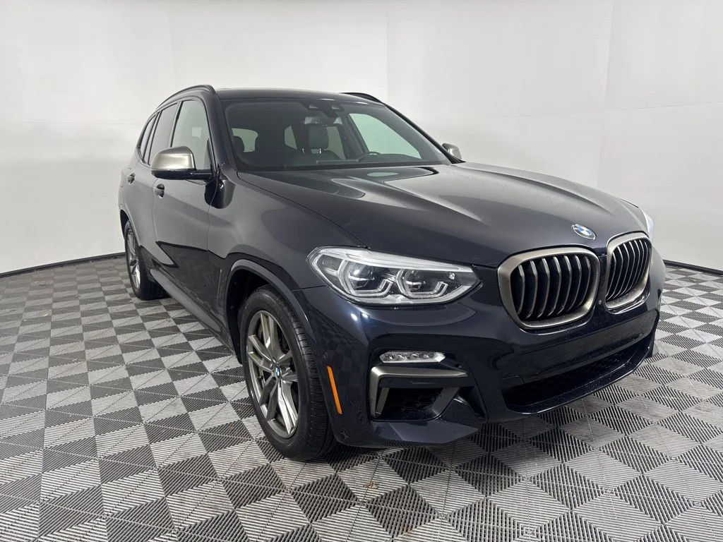 Used 2019 Black BMW M40i image 3