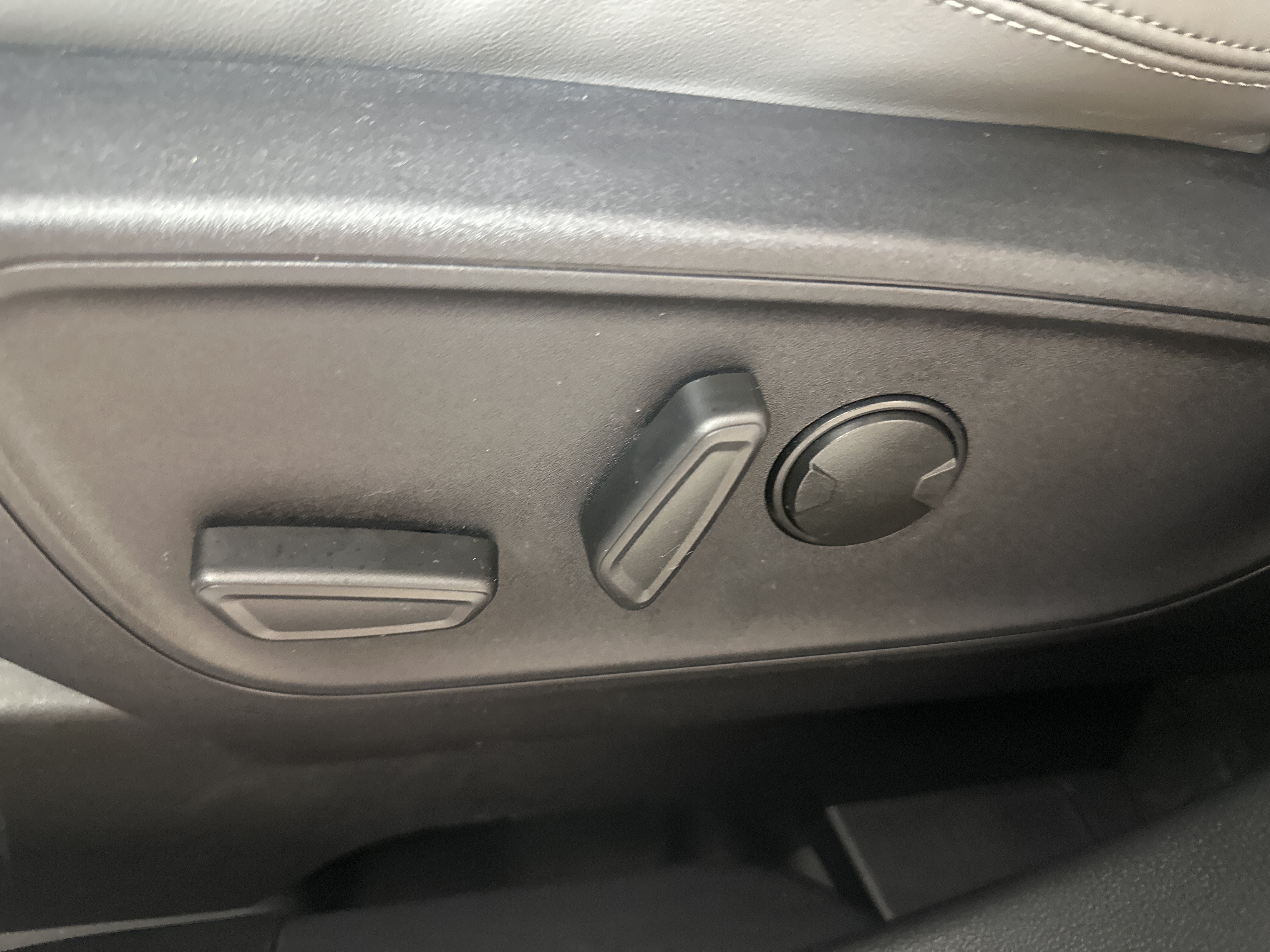 Certified Used 2025 White Ford Badlands image 10