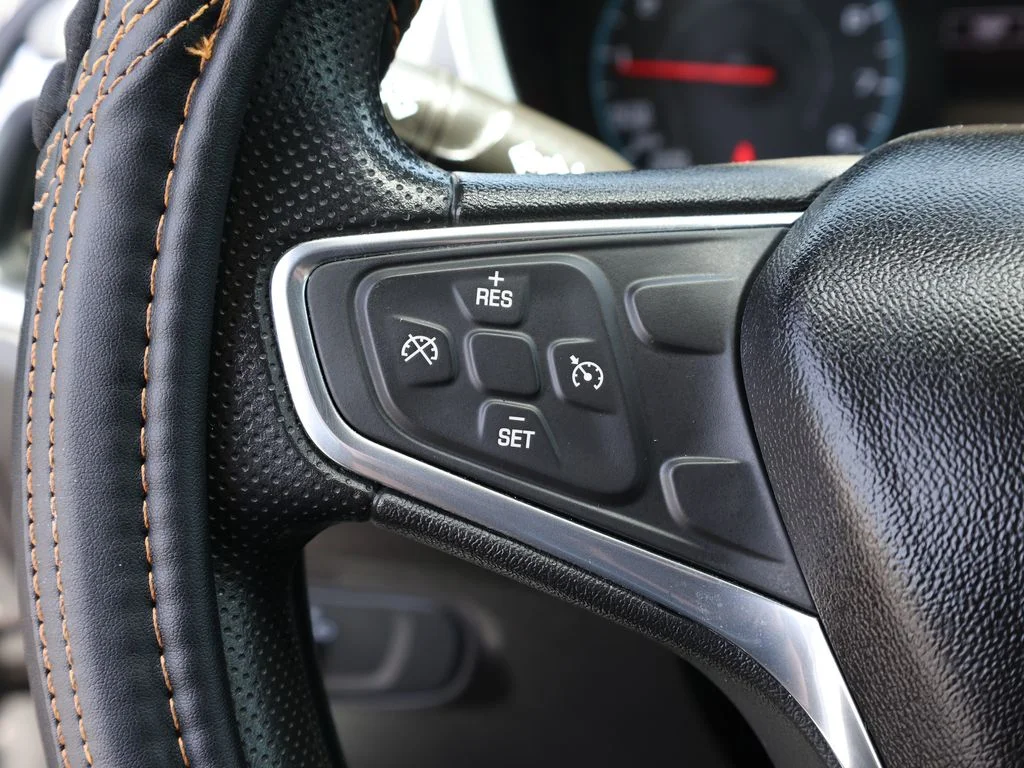 Used 2019 White Chevrolet LS image 30
