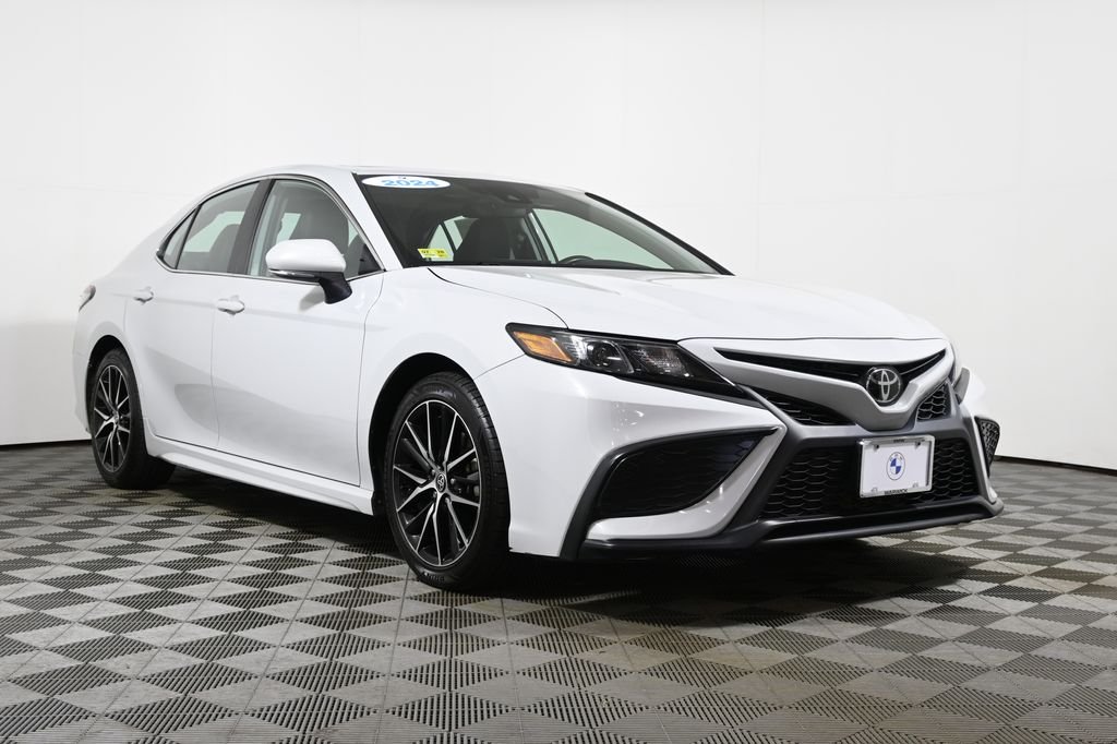 Used 2024 White Toyota SE image 9