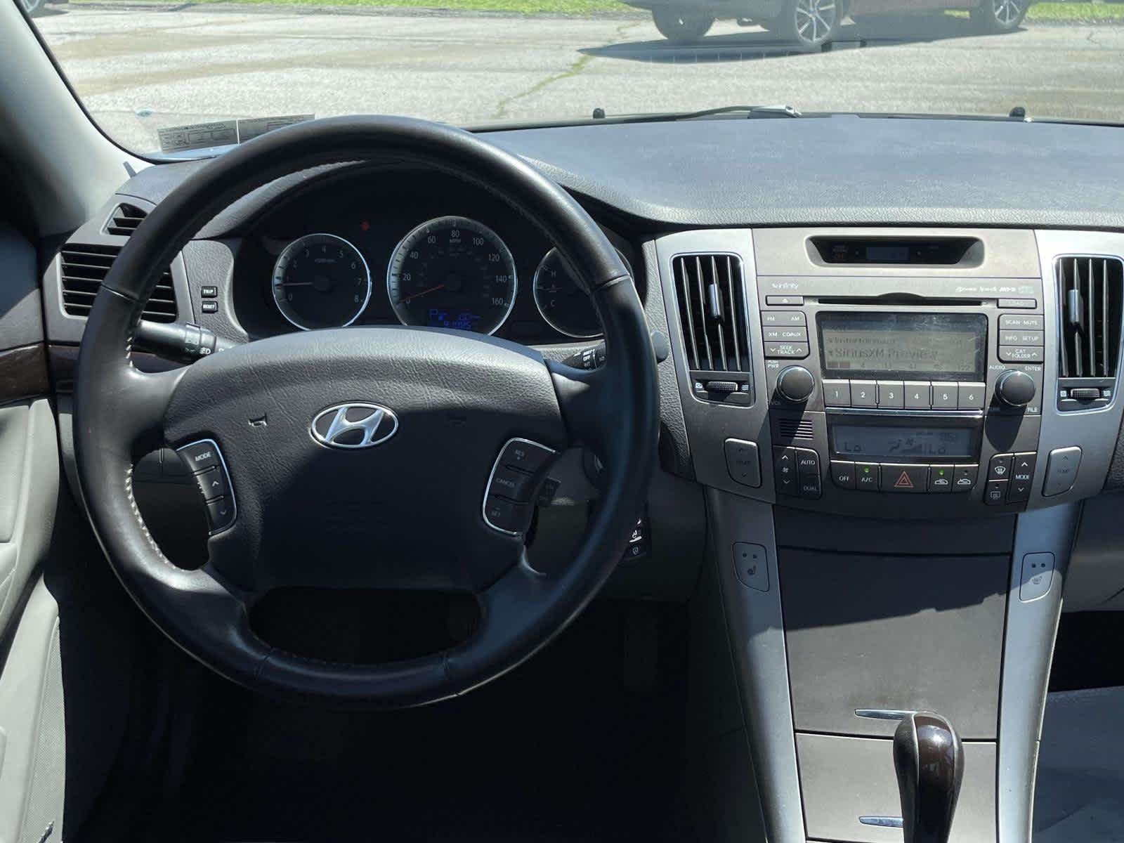 Used 2010 Willow Gray Hyundai Limited PZEV image 2