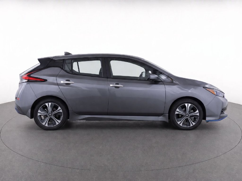 Used 2021 Gray Nissan SV Plus image 7