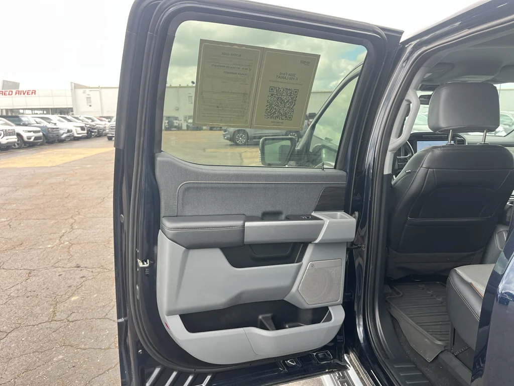 Used 2024 Antimatter Blue Metallic Ford LARIAT image 27