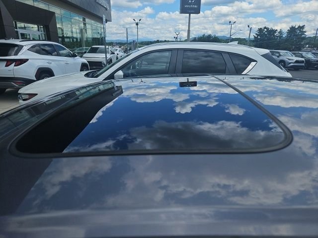 Used 2017 Gray Honda EX-L image 4