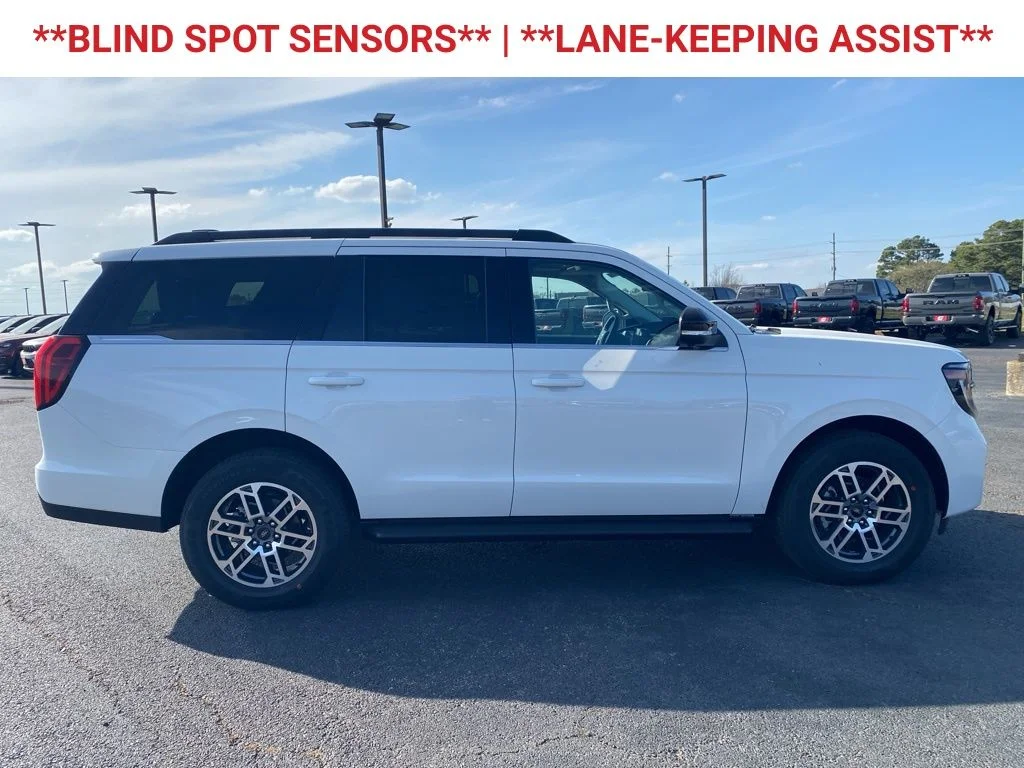 New 2026 Star White Metallic Tri-Coat Ford Active image 10