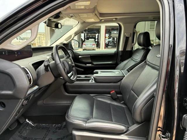 Used 2025 Black Metallic Ford Platinum image 7