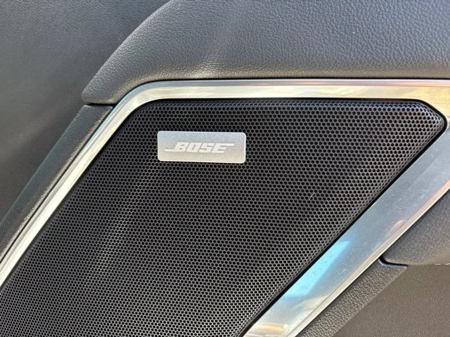 Used 2025 White GMC Elevation image 16