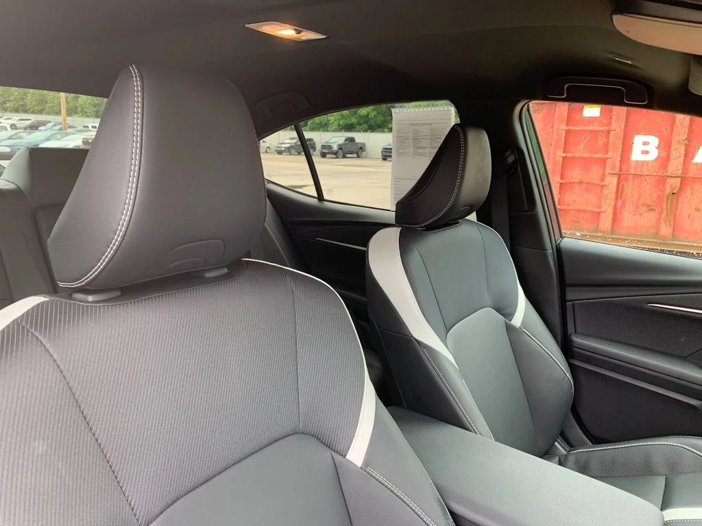 Used 2026  Toyota SE image 18