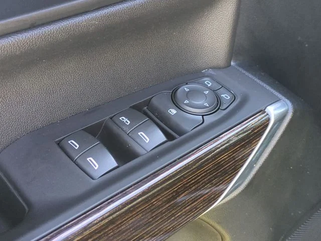Used 2021 Blue GMC Elevation image 13