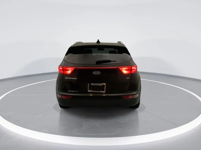 Used 2017 Red Kia EX image 5