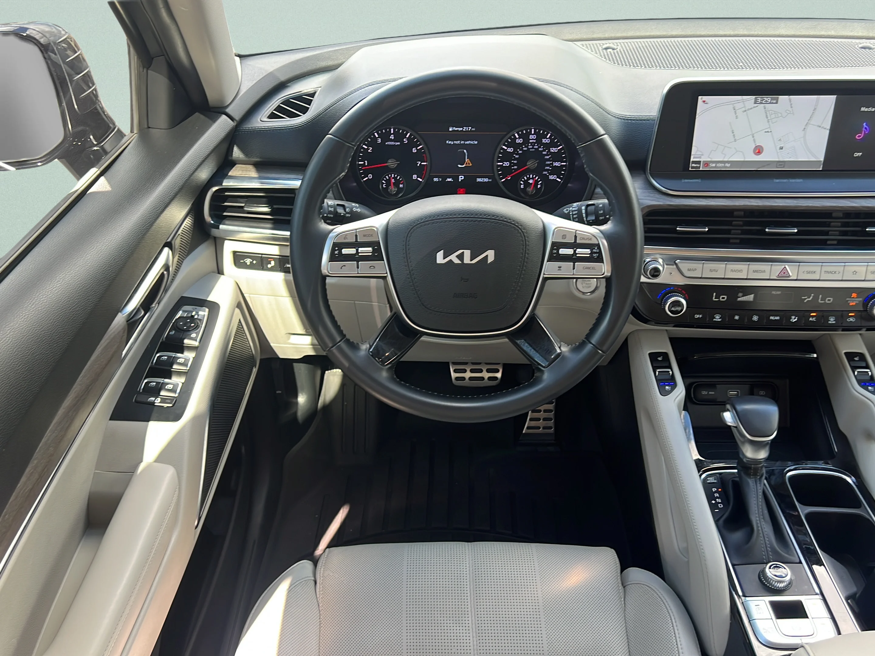 Used 2022 Gravity Grey Kia SX image 12